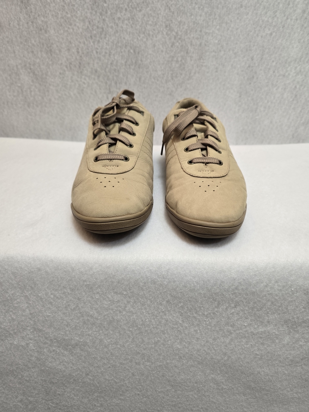 Easy Spirit Men's Casual Lace-Up Sneakers in Light Tan